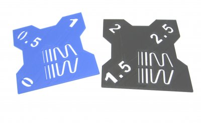 RC Sturzlehre 1:10 schwarz-blau 2 Platten 0°/0,5°/1° und 1,5°/2°/2,5° Quick Camber Gauge
